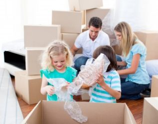 Some of our Assistant Packages include the following services: – Help with medical-hospital issues
– Bank Accounts Support (in Spain)
– Insurance Support
– Urgent issues
We help you as a foreigner in Spain where things are different.